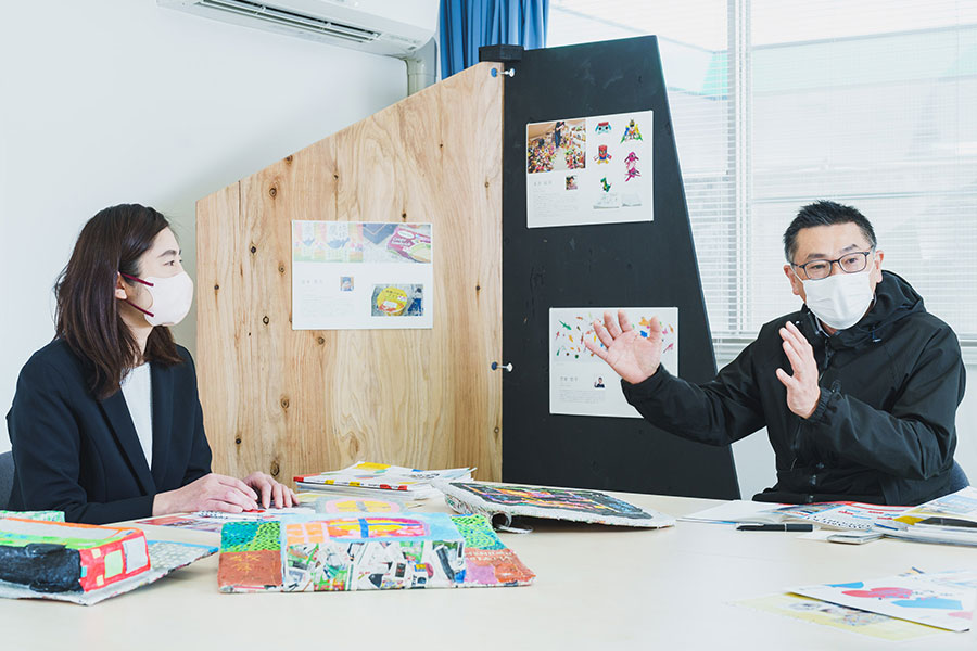 写真:ザワメキサポートセンターと「ザワメキアート展」
