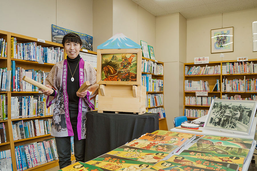 写真：須坂市立須坂図書館