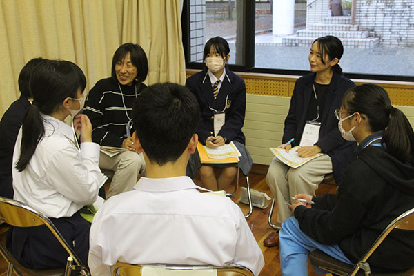 写真：伊那谷財団が育む「右巻き」の思想と実践