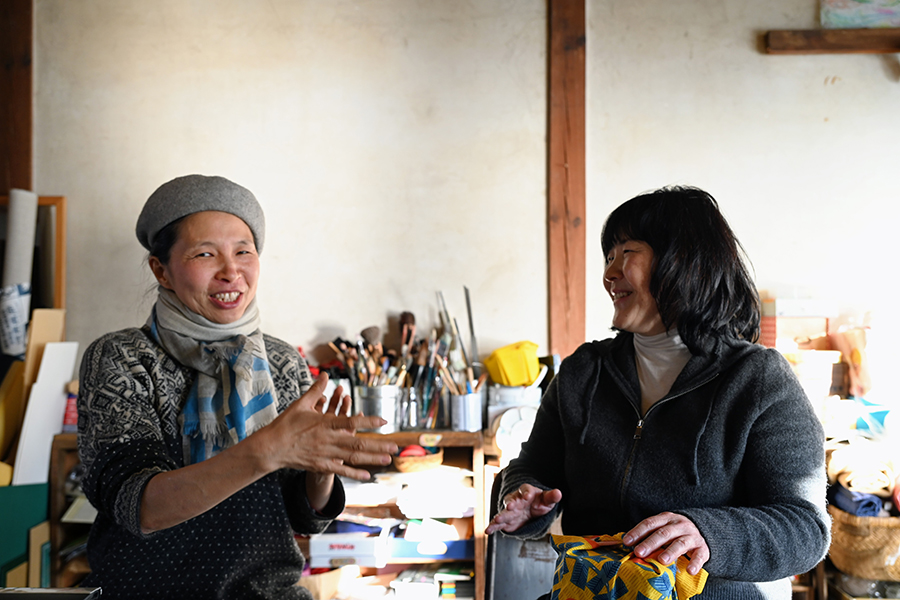 写真：自由な表現をはぐくむ「アトリエももも」の挑戦