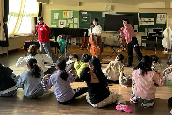 写真：アートシェア信州「山脈狂詩曲」